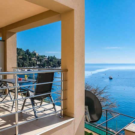 Studio Apartment Above Promenade W Terrace & Parking Rabac Exterior foto