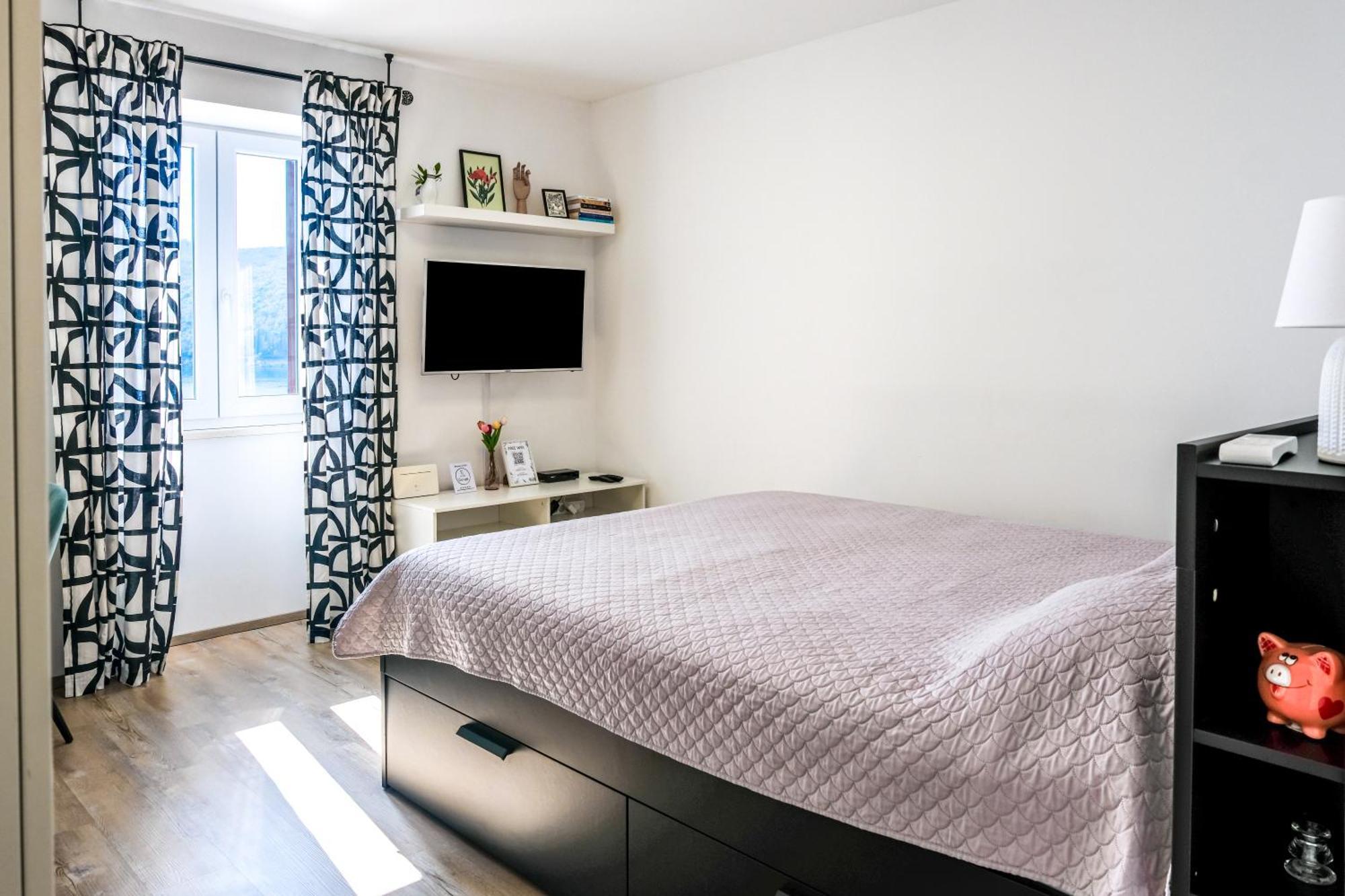 Studio Apartment Above Promenade W Terrace & Parking Rabac Exterior foto